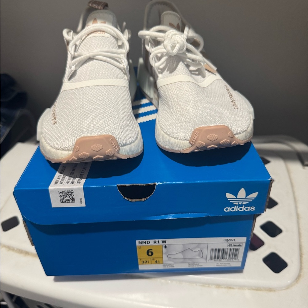 Adidas Women White and Beige Sneakers
